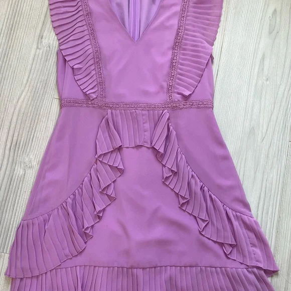 💜 BCBGMaxAzria Pleated mini dress violet size 8 - Picture 12 of 13